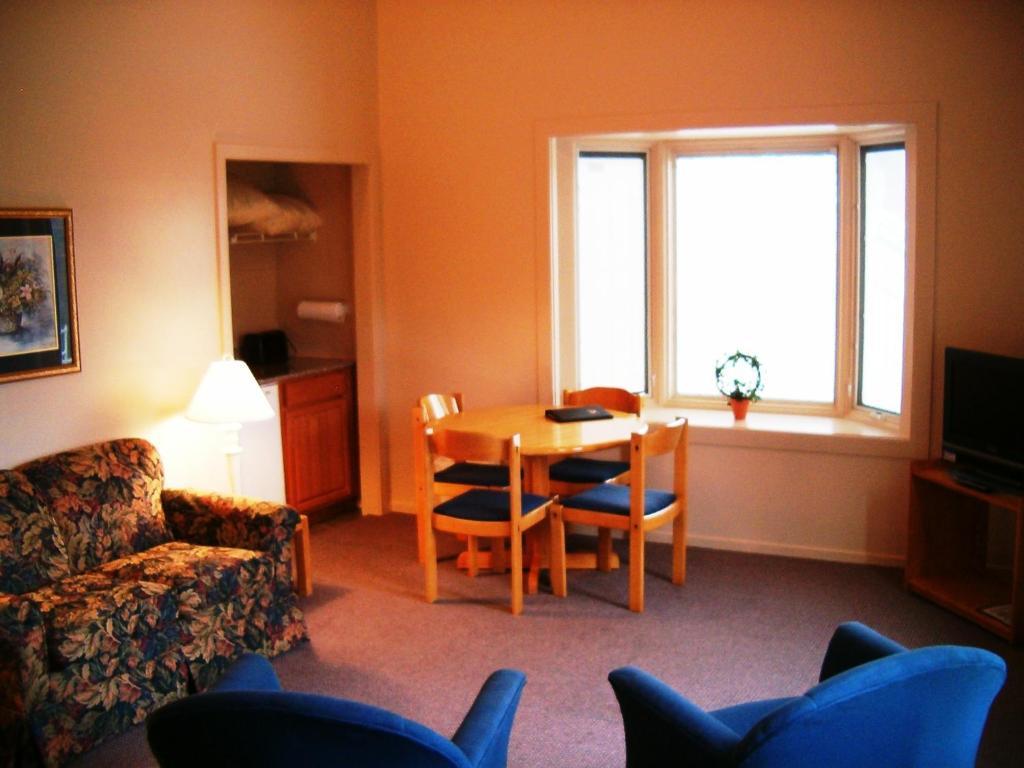 Attitash Motel & Suites Бартлет Стая снимка
